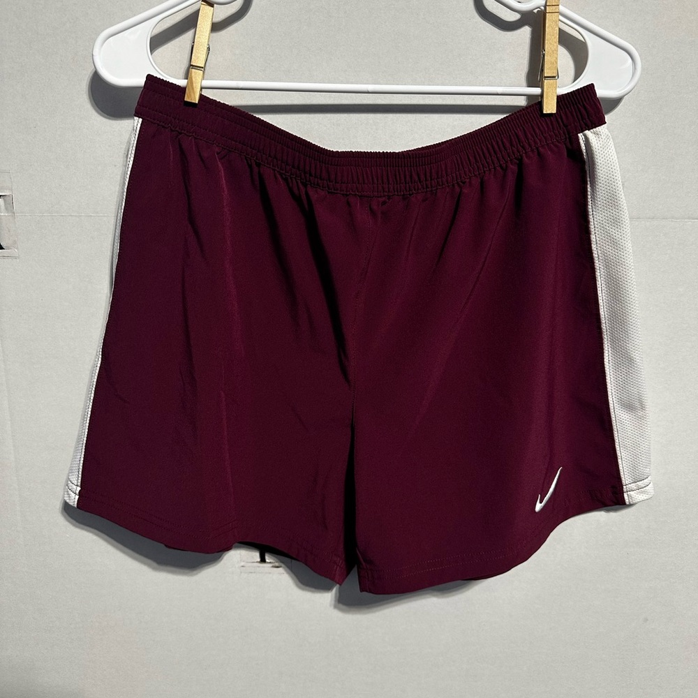 Nike Women’s Dri Fit Shorts
Size M
